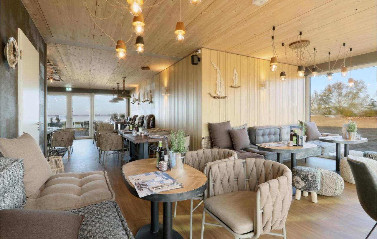 Stunning Home In Lembruch-Duemmer See With Sauna Екстериор снимка